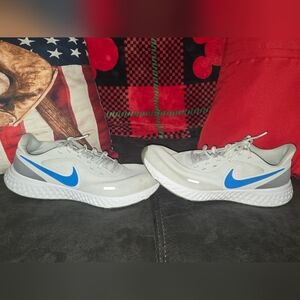 Nike Men's Revolution 5 Flyease Running Shoes